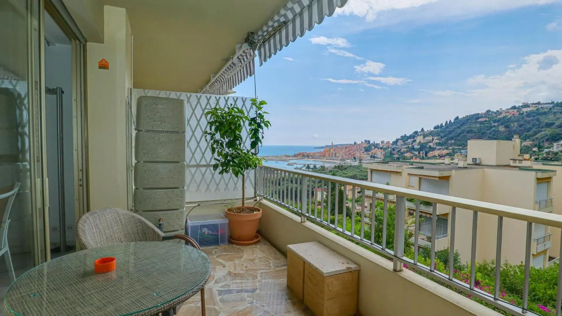 « La Grande Residence » Vue Mer, Piscine Menton France